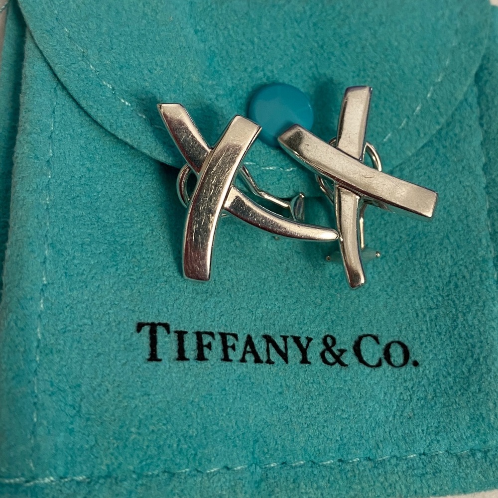 POST Vintage Tiffany “Paloma Picasso “ kiss  X earrings with Tiffany pouch